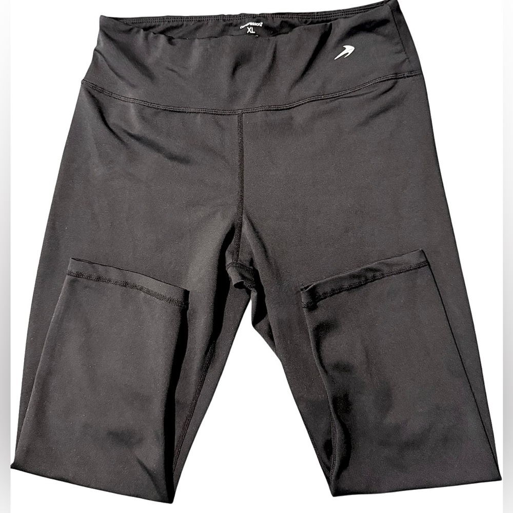CompressionZ Women’s High Waisted Tummy Control Moisture Wicking Capris